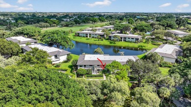 This beautifully redone two-bedroom, two-bath condo offers a on Hunters Run Golf and Country Club in Florida - for sale on GolfHomes.com, golf home, golf lot