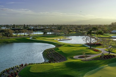 This beautifully redone two-bedroom, two-bath condo offers a on Hunters Run Golf and Country Club in Florida - for sale on GolfHomes.com, golf home, golf lot