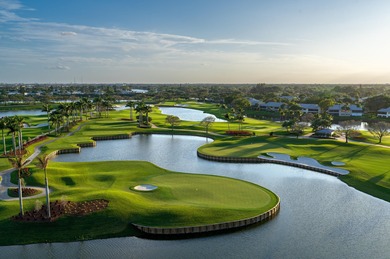This beautifully redone two-bedroom, two-bath condo offers a on Hunters Run Golf and Country Club in Florida - for sale on GolfHomes.com, golf home, golf lot