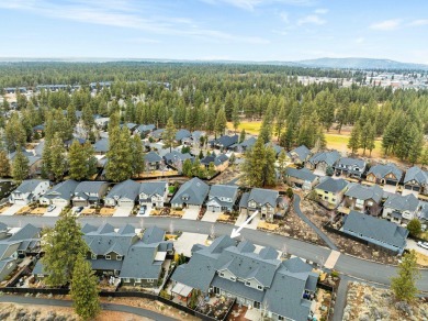 Rare single story end-unit townhome in coveted Stonegate on The Old Back Nine At Mountain High in Oregon - for sale on GolfHomes.com, golf home, golf lot