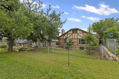 WELCOME HOME to PECAN PLANTATION!  Enjoy golf course community on Pecan Plantation Country Club in Texas - for sale on GolfHomes.com, golf home, golf lot