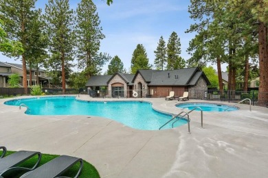 Rare single story end-unit townhome in coveted Stonegate on The Old Back Nine At Mountain High in Oregon - for sale on GolfHomes.com, golf home, golf lot