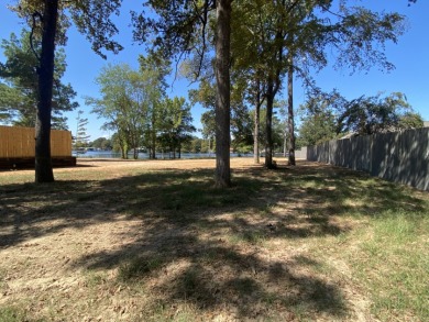 DEEDED BUILDING LOT 
NORTHSIDE-GRISSOM POINT on Cherokee Country Golf  in Texas - for sale on GolfHomes.com, golf home, golf lot