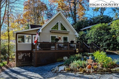 This is a beautiful home with two bedrooms, two baths and a on Land Harbor Golf Course in North Carolina - for sale on GolfHomes.com, golf home, golf lot