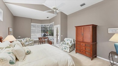 Under contract-accepting backup offers. Located in the charming on University Park Country Club in Florida - for sale on GolfHomes.com, golf home, golf lot