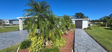 **MOTIVATED SELLER** - ALL REASONABLE OFFERS CONSIDERED! UPDATED on Schalamar Creek Golf and Country Club in Florida - for sale on GolfHomes.com, golf home, golf lot