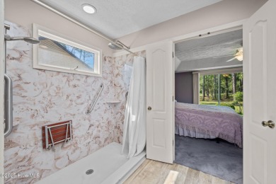 Beautifully Updated Brick Home in Fairfield Harbour.
This on Harbour Point Golf Club in North Carolina - for sale on GolfHomes.com, golf home, golf lot