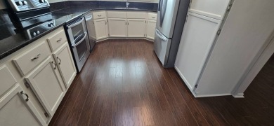 **MOTIVATED SELLER** - ALL REASONABLE OFFERS CONSIDERED! UPDATED on Schalamar Creek Golf and Country Club in Florida - for sale on GolfHomes.com, golf home, golf lot
