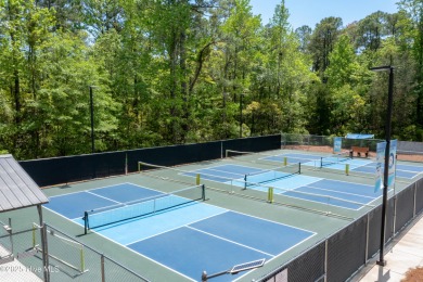 Beautifully Updated Brick Home in Fairfield Harbour.
This on Harbour Point Golf Club in North Carolina - for sale on GolfHomes.com, golf home, golf lot
