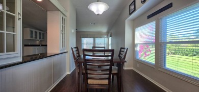 **MOTIVATED SELLER** - ALL REASONABLE OFFERS CONSIDERED! UPDATED on Schalamar Creek Golf and Country Club in Florida - for sale on GolfHomes.com, golf home, golf lot