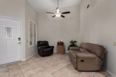 Charming Villa offers 3 bedrooms, 2 baths, & 2-car garage. The on Oakwood Golf Club  in Arizona - for sale on GolfHomes.com, golf home, golf lot
