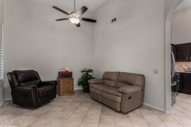 Charming Villa offers 3 bedrooms, 2 baths, & 2-car garage. The on Oakwood Golf Club  in Arizona - for sale on GolfHomes.com, golf home, golf lot