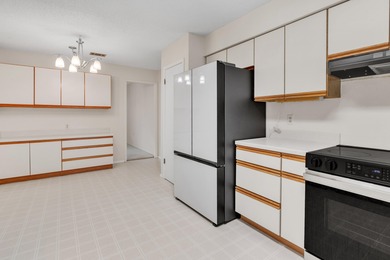 Large home on the Golf Course in Lake Lorraine Estates. This on Shalimar Pointe Golf and Country Club in Florida - for sale on GolfHomes.com, golf home, golf lot