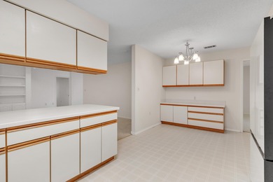 Large home on the Golf Course in Lake Lorraine Estates. This on Shalimar Pointe Golf and Country Club in Florida - for sale on GolfHomes.com, golf home, golf lot