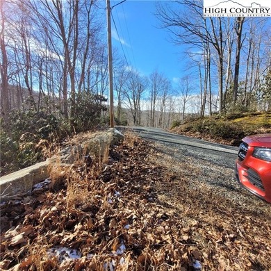 Nice, large buildable lot in the Buckeye Rec area with .82 acres on Beech Mountain Club in North Carolina - for sale on GolfHomes.com, golf home, golf lot