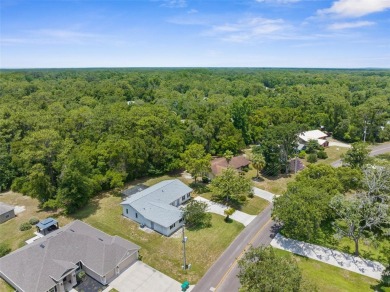 Welcome to this beautifully maintained 3-bedroom, 2-bathroom on Sugarmill Woods Golf and Country Club in Florida - for sale on GolfHomes.com, golf home, golf lot