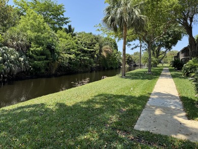 HIDDEN WOODS OF DEER CREEK COUNTRY CLUB located next to Deer on Deer Creek Golf Club in Florida - for sale on GolfHomes.com, golf home, golf lot