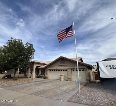 Don't Miss this Opportunity! 
Perfect as a starter home or as on Desert Mirage Golf Course in Arizona - for sale on GolfHomes.com, golf home, golf lot
