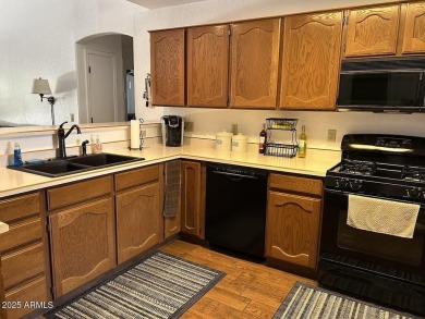 Don't Miss this Opportunity! 
Perfect as a starter home or as on Desert Mirage Golf Course in Arizona - for sale on GolfHomes.com, golf home, golf lot