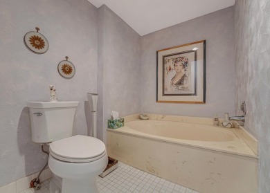 Welcome to this beautifully maintained villa in the exclusive on Hunters Run Golf and Country Club in Florida - for sale on GolfHomes.com, golf home, golf lot
