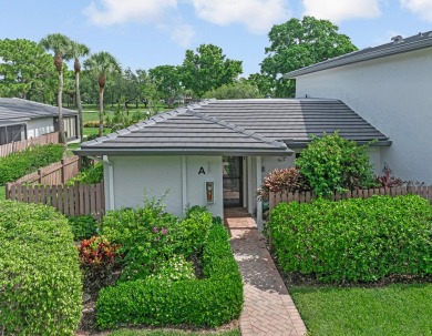Welcome to this beautifully maintained villa in the exclusive on Hunters Run Golf and Country Club in Florida - for sale on GolfHomes.com, golf home, golf lot