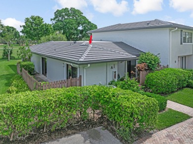 Welcome to this beautifully maintained villa in the exclusive on Hunters Run Golf and Country Club in Florida - for sale on GolfHomes.com, golf home, golf lot