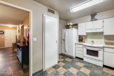 Easy living in a peaceful, resort-style adult community! This on Sun City Lakes West and East in Arizona - for sale on GolfHomes.com, golf home, golf lot