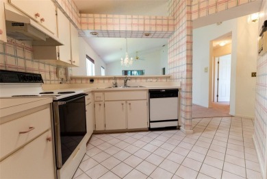 Beautiful 2-Bedroom, 2-Bath Home with Golf Course Views in Ocala on Ocala Palms Golf and Country Club in Florida - for sale on GolfHomes.com, golf home, golf lot