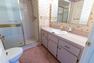 Beautiful 2-Bedroom, 2-Bath Home with Golf Course Views in Ocala on Ocala Palms Golf and Country Club in Florida - for sale on GolfHomes.com, golf home, golf lot