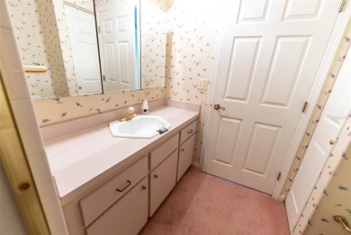 Beautiful 2-Bedroom, 2-Bath Home with Golf Course Views in Ocala on Ocala Palms Golf and Country Club in Florida - for sale on GolfHomes.com, golf home, golf lot