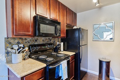 Welcome to this beautifully maintained 1 bedroom, 1 bathroom on Continental Golf Course in Arizona - for sale on GolfHomes.com, golf home, golf lot