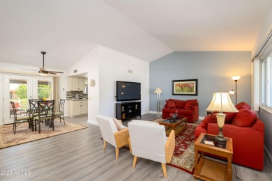 Fully remodeled home, Windows, floors, Kitchin, Appliances on Briarwood Country Club in Arizona - for sale on GolfHomes.com, golf home, golf lot