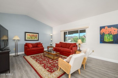 Fully remodeled home, Windows, floors, Kitchin, Appliances on Briarwood Country Club in Arizona - for sale on GolfHomes.com, golf home, golf lot