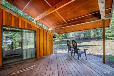 Escape to peace and privacy in this spacious 3-bedroom on Terrace Lakes Golf Resort in Idaho - for sale on GolfHomes.com, golf home, golf lot