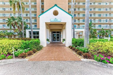 This WONDERFULLY UPDATED 2 bedroom and 2 bathroom condo is on Terra Ceia Golf and Country Club in Florida - for sale on GolfHomes.com, golf home, golf lot