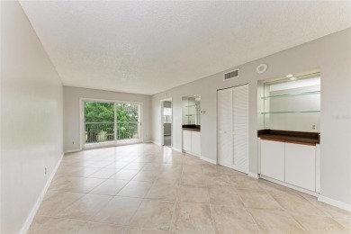 This WONDERFULLY UPDATED 2 bedroom and 2 bathroom condo is on Terra Ceia Golf and Country Club in Florida - for sale on GolfHomes.com, golf home, golf lot