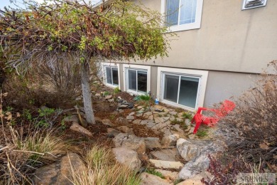Welcome home to luxury and comfort!! Located in the beautiful on Sage Lakes Municipal Golf Course in Idaho - for sale on GolfHomes.com, golf home, golf lot