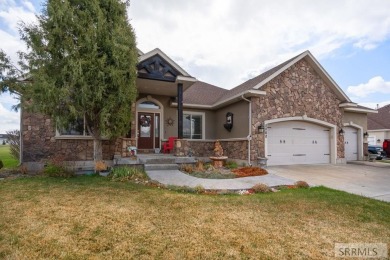 Welcome home to luxury and comfort!! Located in the beautiful on Sage Lakes Municipal Golf Course in Idaho - for sale on GolfHomes.com, golf home, golf lot