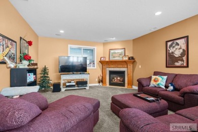 Welcome home to luxury and comfort!! Located in the beautiful on Sage Lakes Municipal Golf Course in Idaho - for sale on GolfHomes.com, golf home, golf lot