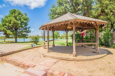Your new home in the original Lakeridge Country Club community on LakeRidge Country Club in Texas - for sale on GolfHomes.com, golf home, golf lot