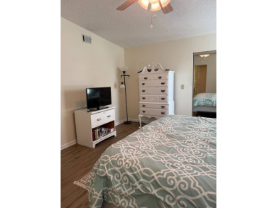 This lovely, 2/2 manufactured home is on leased land. Located in on Pine Lakes Country Club in Florida - for sale on GolfHomes.com, golf home, golf lot