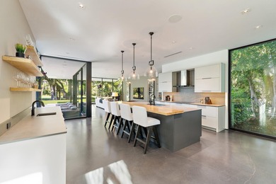 CASA D'ANDELOS12 North Beach Road  Jupiter Island on Jupiter Island Club in Florida - for sale on GolfHomes.com, golf home, golf lot