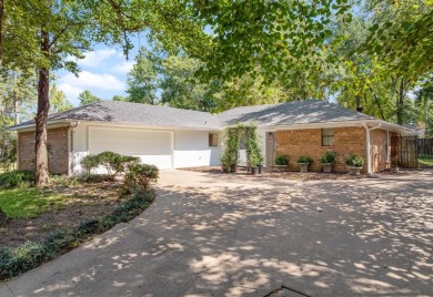 Stunning 3 Bed, 2 Bath Brick Home with J-Garage + Flex Room on on Hide-A-Way Lake Golf Course in Texas - for sale on GolfHomes.com, golf home, golf lot