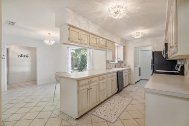 Stunning 3 Bed, 2 Bath Brick Home with J-Garage + Flex Room on on Hide-A-Way Lake Golf Course in Texas - for sale on GolfHomes.com, golf home, golf lot