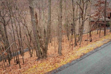 Very Nice building lot. ADJOINING LOT ALSO AVAILABLE! Ideal for on Woodstone Meadows Golf Course At Massanutten in Virginia - for sale on GolfHomes.com, golf home, golf lot