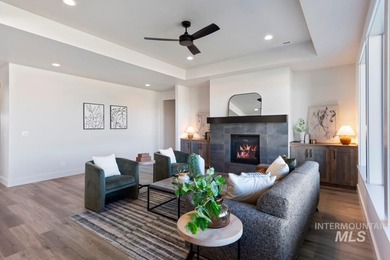 Thoughtfully designed single-level floor plan offers 3 bedrooms on Hunters Point Golf Club in Idaho - for sale on GolfHomes.com, golf home, golf lot