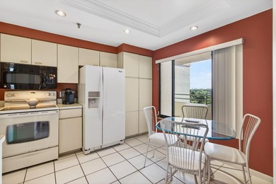 Airy light filled, 2 bedroom 2 bath condo on 6th floor with on Gleneagles Golf and Country Club in Florida - for sale on GolfHomes.com, golf home, golf lot