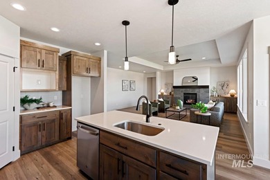 Thoughtfully designed single-level floor plan offers 3 bedrooms on Hunters Point Golf Club in Idaho - for sale on GolfHomes.com, golf home, golf lot
