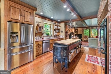 Stunning 3 bedroom, 3.5 bath ranch over basement with exquisite on Atlanta Athletic Club in Georgia - for sale on GolfHomes.com, golf home, golf lot
