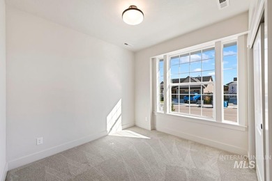 Thoughtfully designed single-level floor plan offers 3 bedrooms on Hunters Point Golf Club in Idaho - for sale on GolfHomes.com, golf home, golf lot